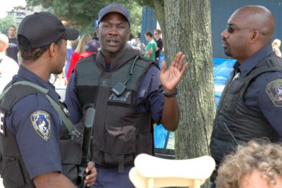 Security at the Smithsonian Entrance to the Metro