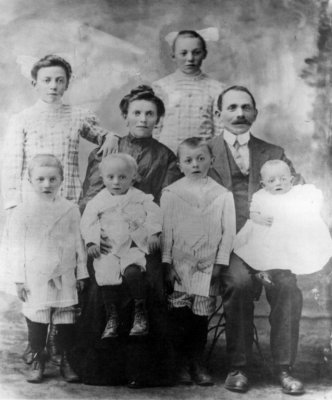 Battista Guglielmetti  Family circa 1910