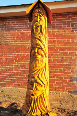 081106- Stump Carving