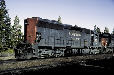 SP SD45 9108 rear view at Black Butte. February 1985