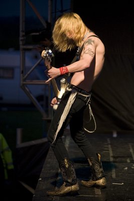 Guns2Roses - Glastonbudget 08