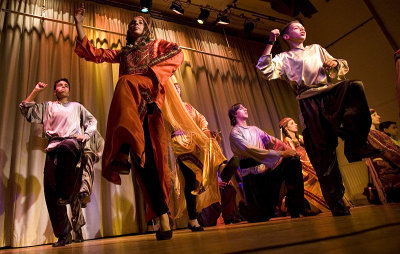 Debke Dancers of Ayda Camp