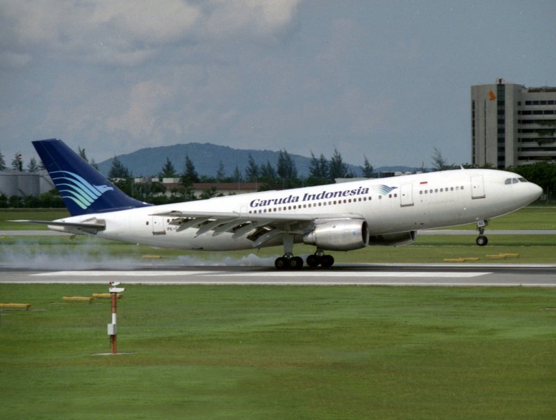 A300B PK-GAE