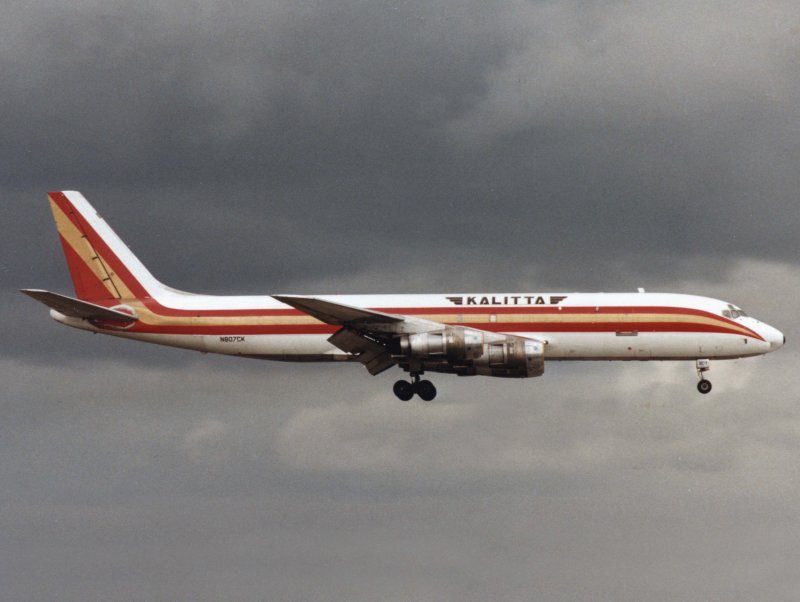 DC8-54F N807CK