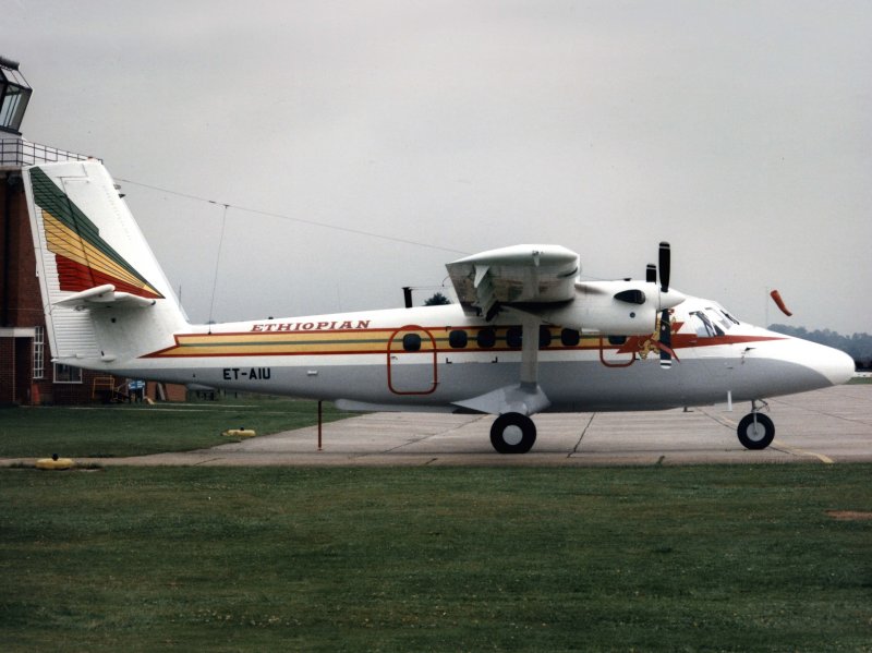 DHC6  ET-AIU