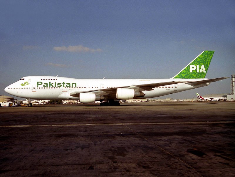 B747-200  AP-BAK 
