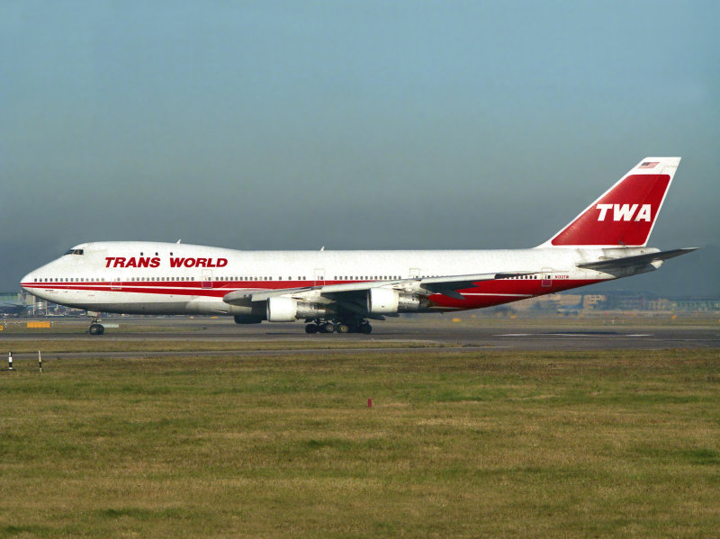 B747-200  N133TW