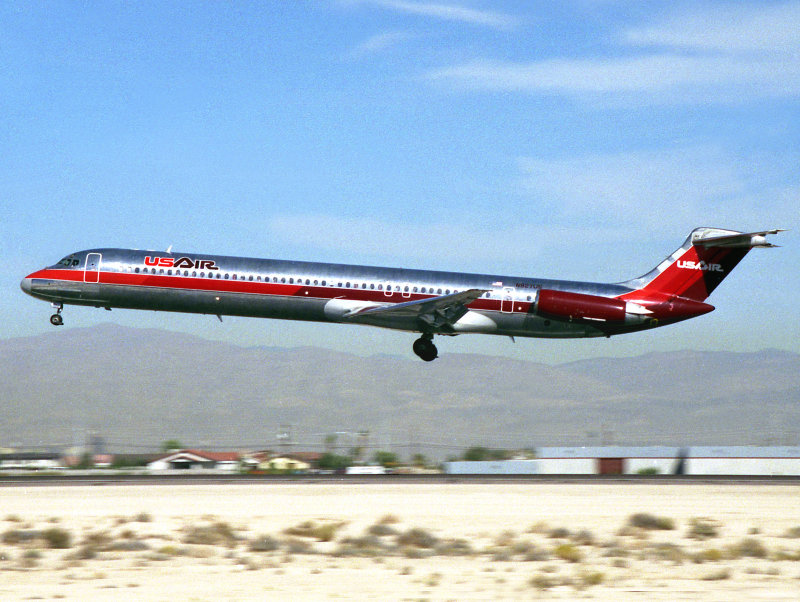 MD80  N827US