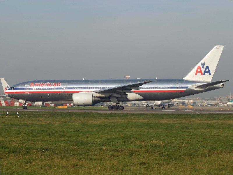 Boeing 777-200 N785AN 