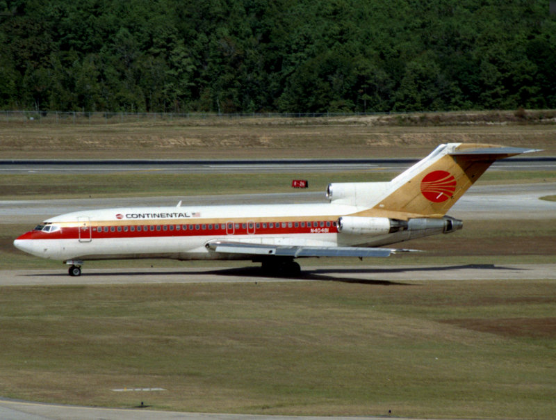 B727-100 N40481