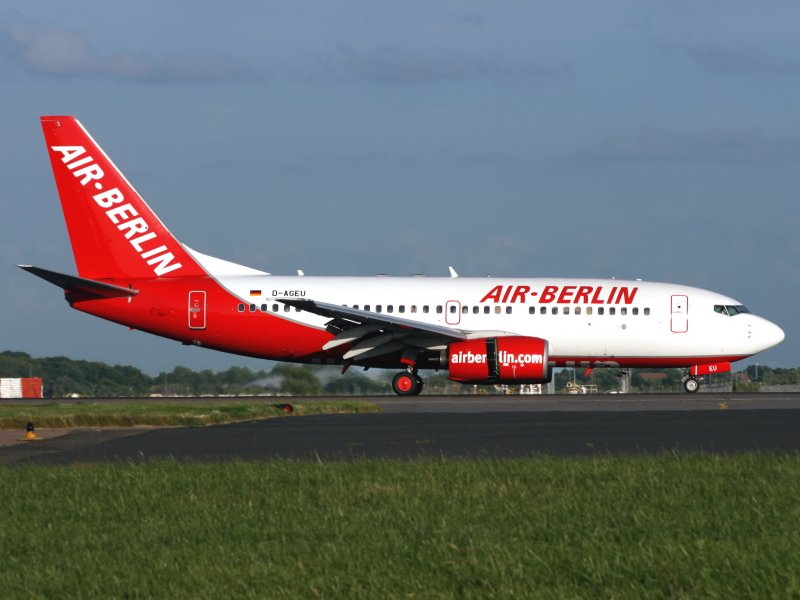 B737-700 D-AGEU