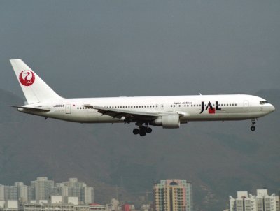 B767-300   JA-8264