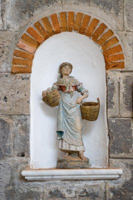 Sorrento statue 2.jpg