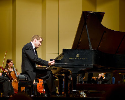 Hando Nahkur playing Liszt PC #1 in Eb