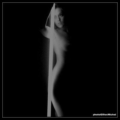 LANA in BW nude square pictures / photos carres N&B de LANA nue