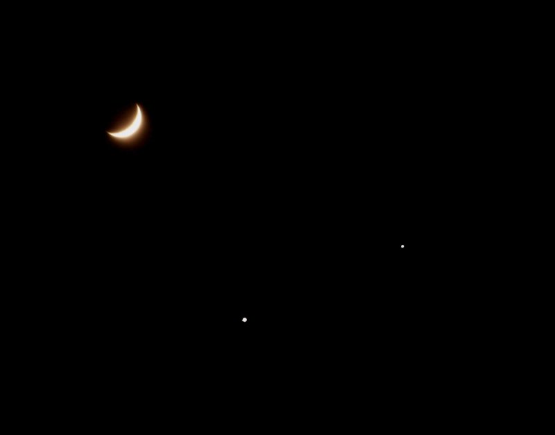Moon Jupiter Venus alignment  12/01/08