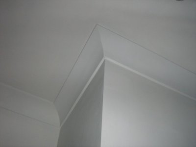 Crown molding - close up