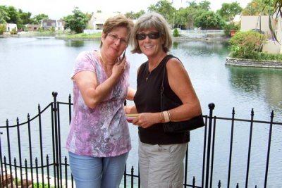 July 2008 - Linda Mitchell Grother and Brenda