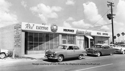 1950's - R&J Electric, South Florida Insurance Agency, Lee's Beauty Salon, and Lucille Brunner Real Estate in North Miami Beach
