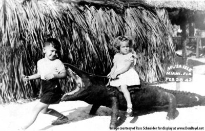 1942 - Russ Schneider and Judy Schneider Figueredo at Musa Isle