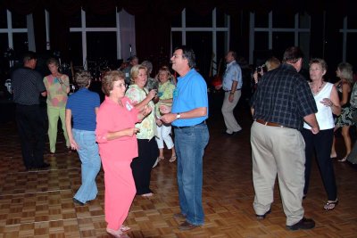 Linda Dankowski and Gary Snow at the Hialeah High Classes of 1965 and 1966 40th Reunion and Celebration of the 60's #6080