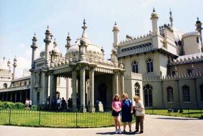 1999 - Donna, Karen and Esther Majoros Criswell at the Royal Pavilion, Brighton, England