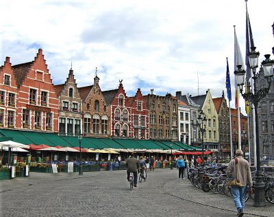  NORTH SIDE OF THE MARKT