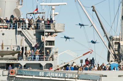 3423 Blue Angels over Jeremiah O'Brien