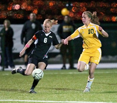 Soccer:  Los Alamos vs St. Pius X GV (Semifinal Match 11/6/09)