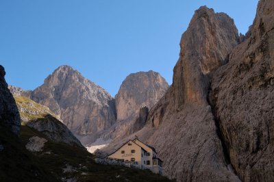 rifugio bergamo. dolomiti .jpg