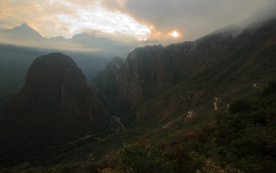 Sunrise in mountain jungle, alt. 2430m