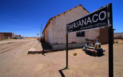 Tiahuanaco train station, elevation 3870m