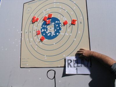 1AR1T1B9.jpg