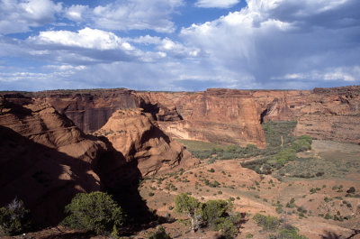 De Chelly Canyon copy.jpg