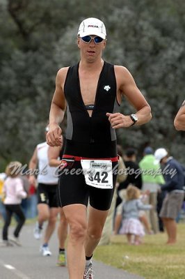 canberrahalfiron_run270.jpg