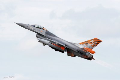 ntm08-F16_01.jpg