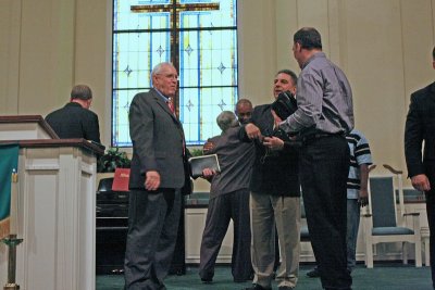 PastorMattInstalled071308 121.jpg