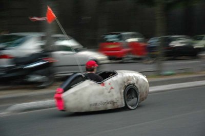 Objet Roulant Non Identifi� / Unidentified Rolling Object