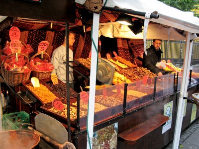 Vendors - Fruits & Nuts