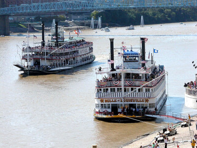 ' Natchez '   and   ' Belle of Louisville '
