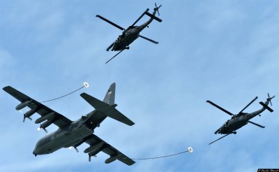 C-130 refueling Blackhawks