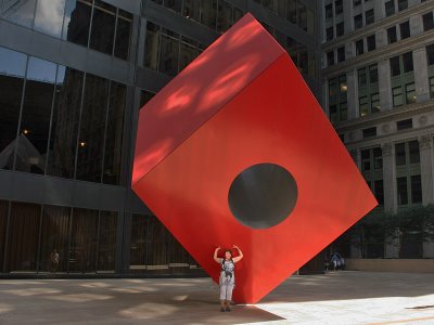 Isamu Noguchi :  Red Cube - 1968