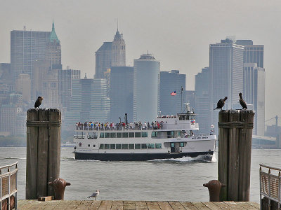 Statue Cruises to Ellis - and Liberty Island