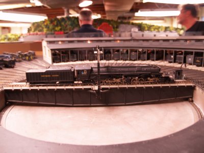 A Scratchbuilt Southern Pacific articulated takes a spin on the turntable.