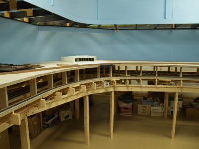 Another view of the corner of Glenville Yard with the roundhouse mockup.