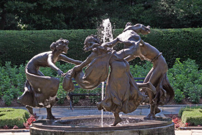 Dancing Muses & Fountain