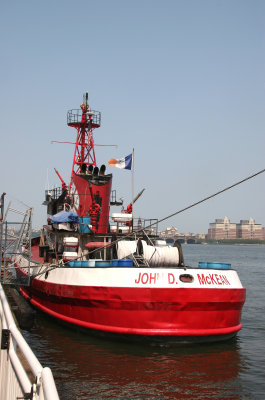 Fire Department of NY Boat at Pier 40