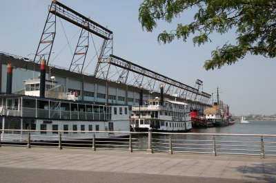 Pier 40 Boats