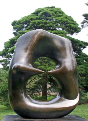 Oval with Points - Henry Moore Sculpture