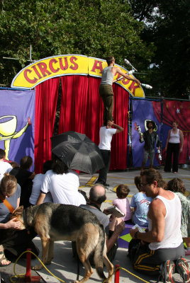 Circus Amok Performance - Juglers